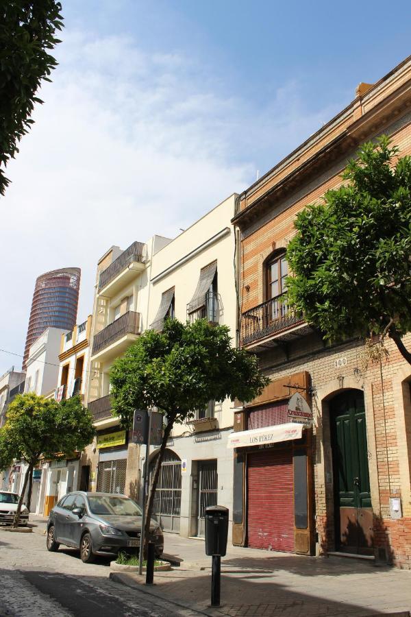 Alojamiento En Sevilla-Triana Ngoại thất bức ảnh