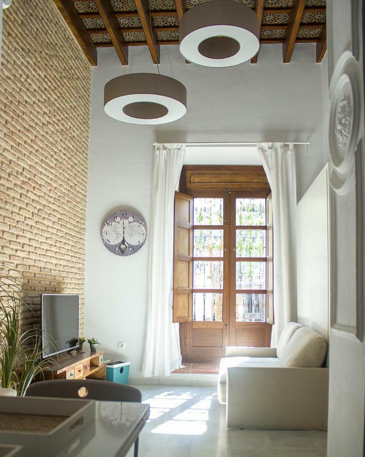 Alojamiento En Sevilla-Triana Ngoại thất bức ảnh