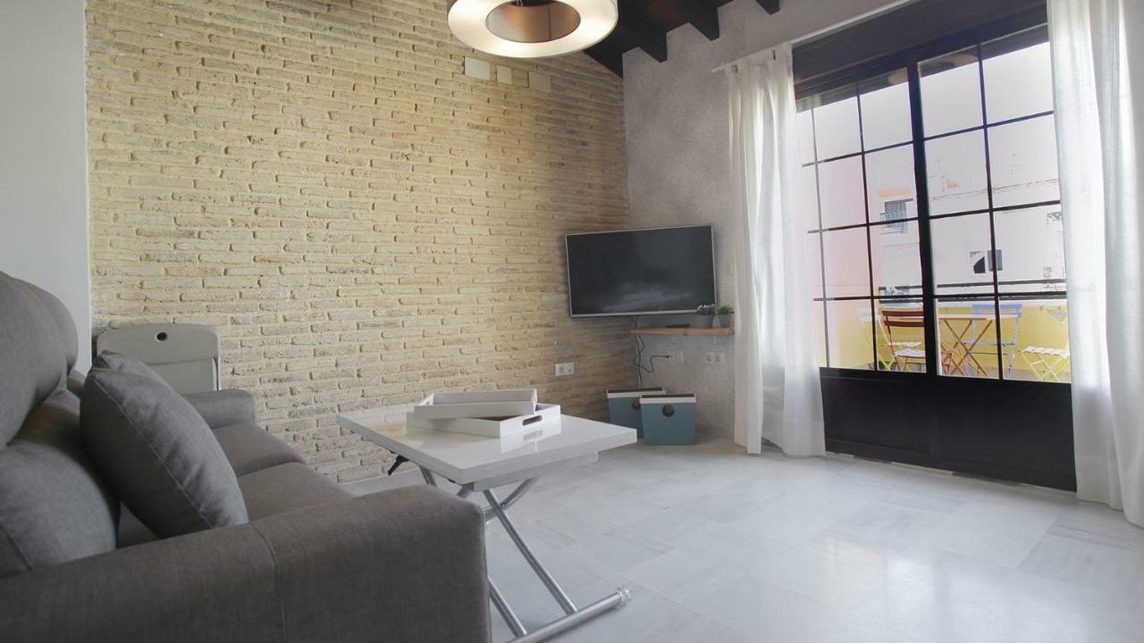 Alojamiento En Sevilla-Triana Ngoại thất bức ảnh