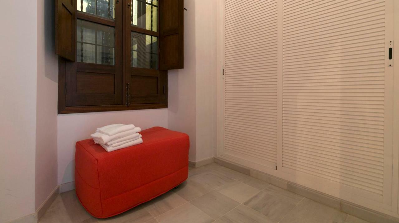 Alojamiento En Sevilla-Triana Ngoại thất bức ảnh