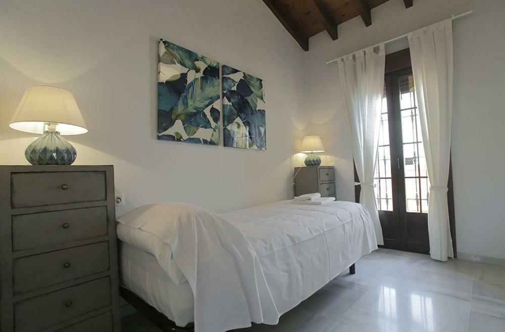 Alojamiento En Sevilla-Triana Ngoại thất bức ảnh